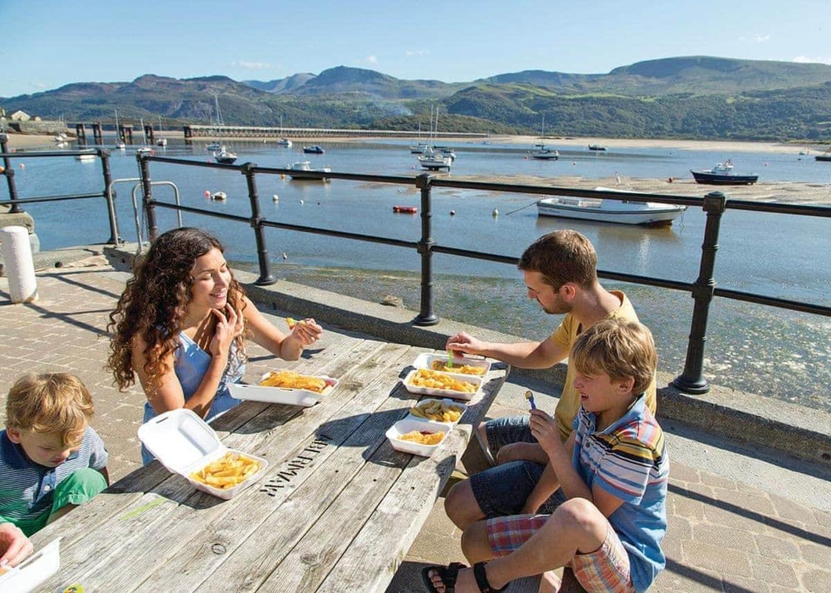 Barmouth Bay Holiday Park Llanddwywe ภายนอก รูปภาพ